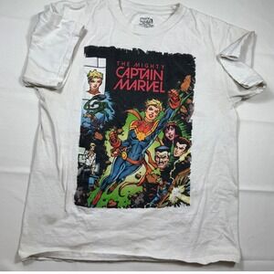 Marvel The Mighty Captain Marvel White Graphic‎ T-Shirt Large L